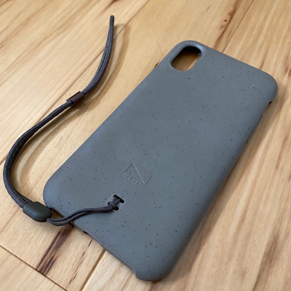 LANDER TORREY IPHONE X AND XS CASE - Picture 1 of 3